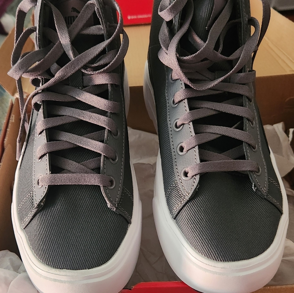 BNWB Puma Kaia High Top Platform Sneakers Grey